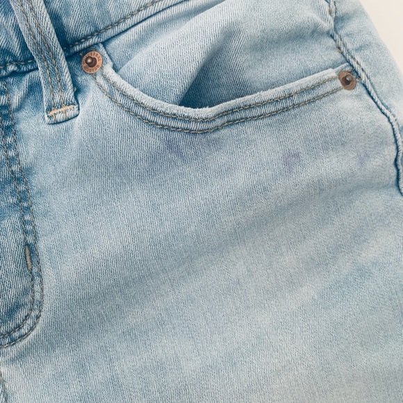 Target Universal thread size 4 / 27R light wash jean distressed denim pants - Picture 5 of 8